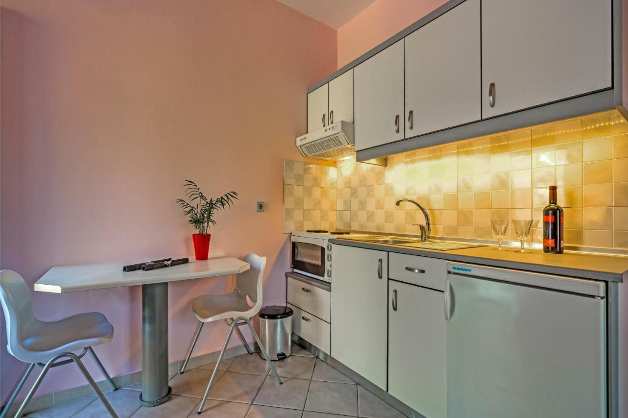 Elegant 1Br By Heraklion Beach Sun &Comfort Await Amoudara  Luaran gambar